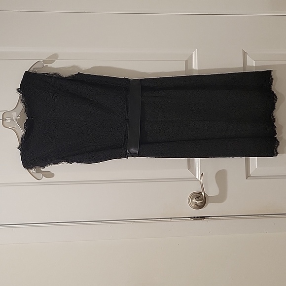 Adrianna Papell Sleeveless Faux Wrap Front Lace Black dress - Picture 7 of 7